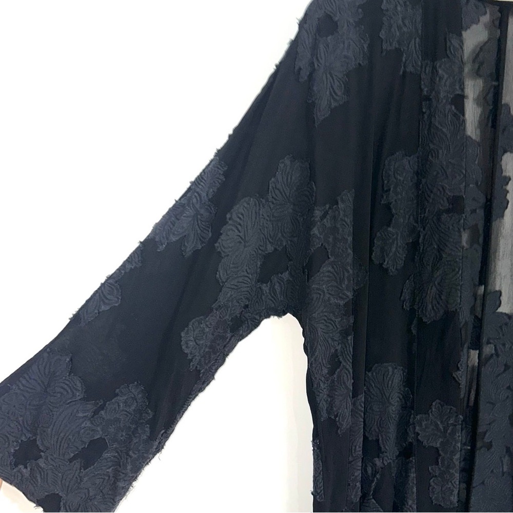 Aritzia Wilfred Black Durante Robe Sheer Floral duster - Picture 3 of 14